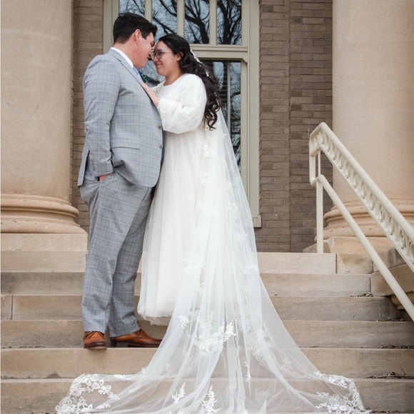 Meet your Posher, Emily - Picture 16 of 17